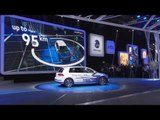 The new Volkswagen e-Golf Premiere at Paris Motor Show 2016 | AutoMotoTV