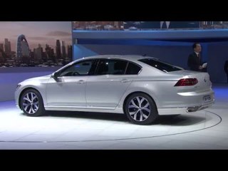 Скачать видео: Volkswagen Phideon and Magotan Presentation at 2016 Beijing Auto Show | AutoMotoTV