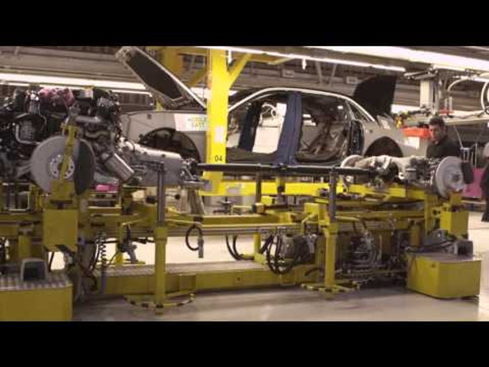 Manufacturing Plant Digitalization Rolls-Royce Motor Cars Assembly | AutoMotoTV