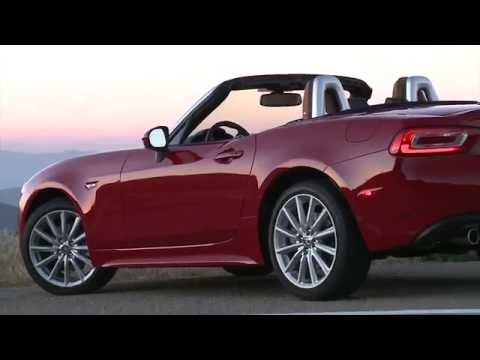 2017 Fiat 124 Spider Lusso Design | AutoMotoTV