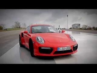 Porsche Instability control | AutoMotoTV