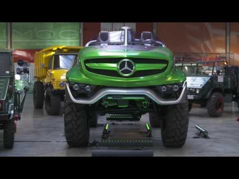 Mercedes-Benz Classic Insight - Unimog - Design Studio 2011 | AutoMotoTV