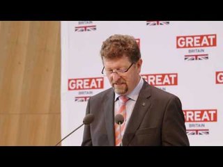 UK automotive leaders unite at Eiffel Tower ahead of Paris Motor Show - Tony Walker | AutoMotoTV