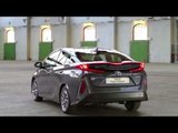 Toyota Prius Plug-in Exterior Design in Grey | AutoMotoTV