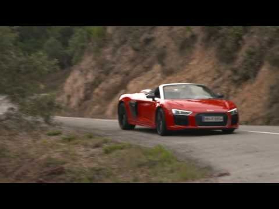Audi R8 Spyder V10 plus Driving Video in Red | AutoMotoTV