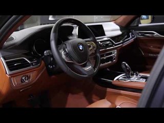 BMW 750d quadriturbo Interior Design | AutoMotoTV