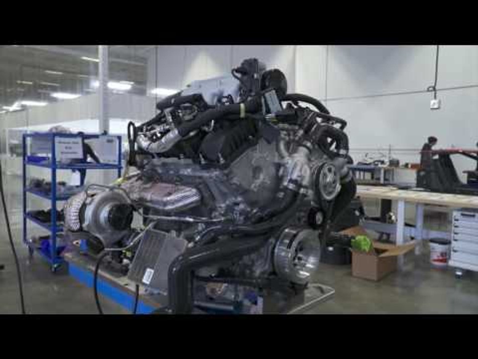 2017 Ford GT Assembly | AutoMotoTV