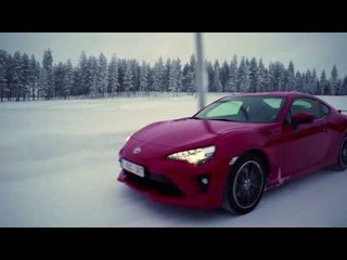 2017 Toyota GT86 Driving Video | AutoMotoTV