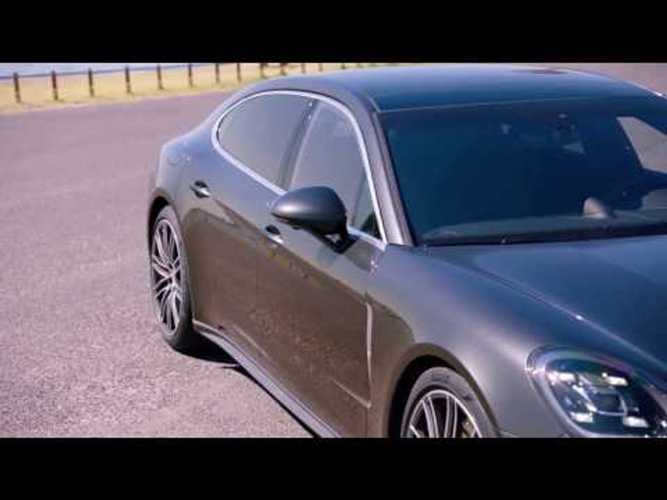 Porsche Panamera Turbo Executive in Volcano Gre...