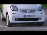 smart fortwo electric drive white electric green Exterior Design Trailer | AutoMotoTV
