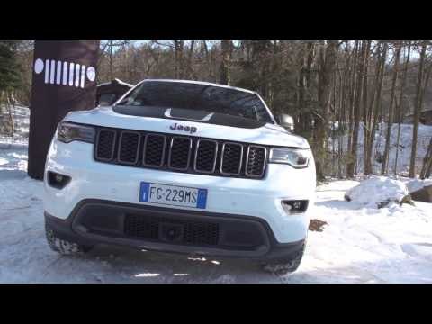 2017 Jeep Grand Cherokee Media Drive - Exterior Design | AutoMotoTV