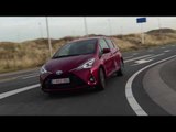 2017 Toyota Yaris Hybrid Driving Video in Red Trailer | AutoMotoTV