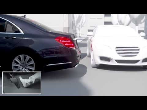 The new Mercedes-Benz S-Class - Active Parking Assist with rear cross traffic alert | AutoMotoTV