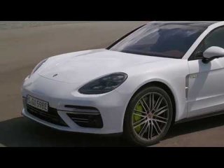 Porsche Panamera Turbo S E-Hybrid Executive Design