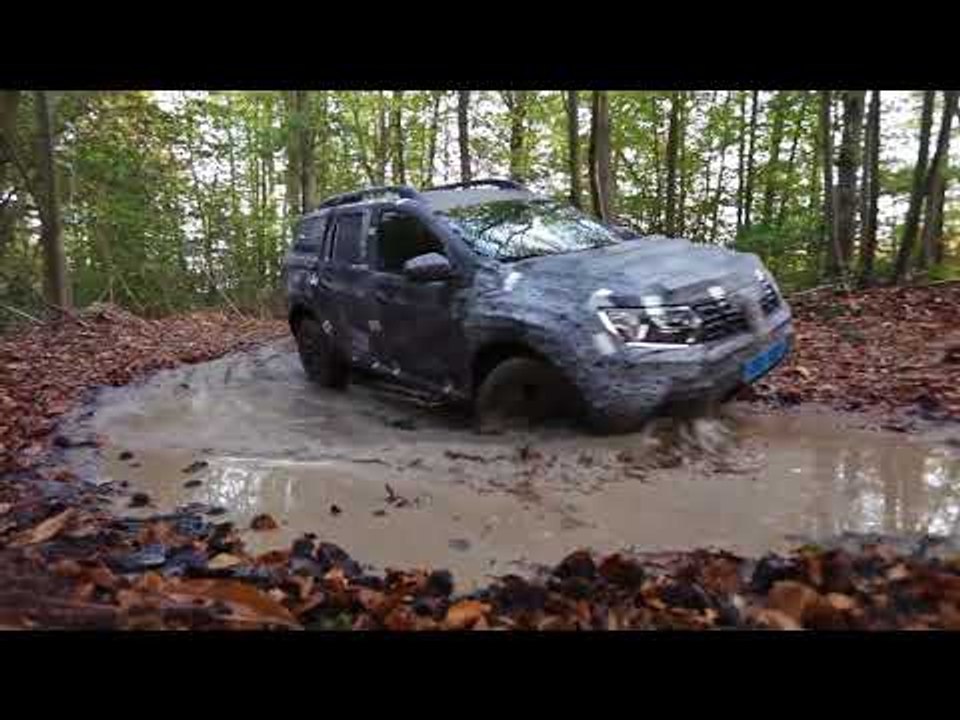 2017 All new Dacia DUSTER 4x4 tests drive in Aubevoye