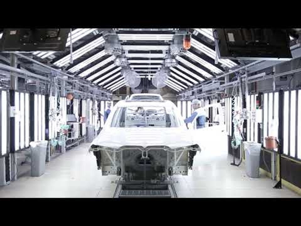 Production of the first pre series BMW X7