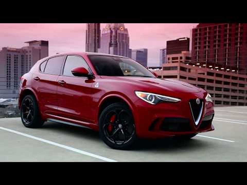 2018 Alfa Romeo Stelvio Quadrifoglio Design on the track
