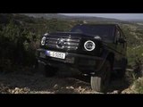 Mercedes-Benz G 500 in Black Off-road driving