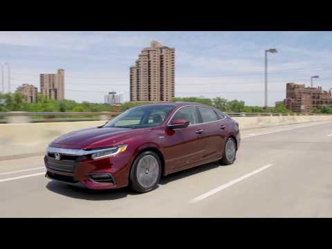 Honda Insight in Lunar Silver Metallic Driving Video