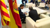 Madrid y Cataluña retoman diálogo con posiciones muy alejadas