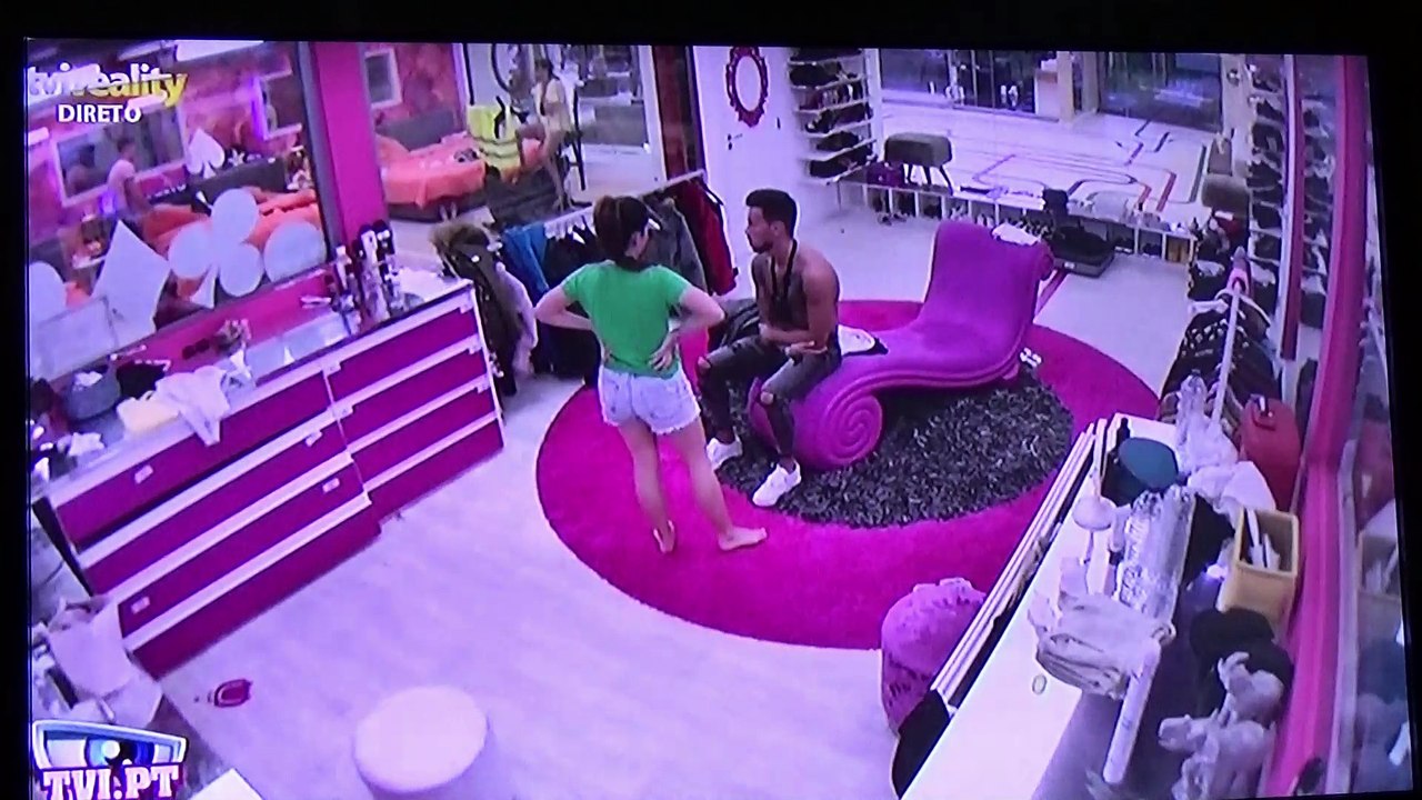 Conversa no closet 10 Abril
