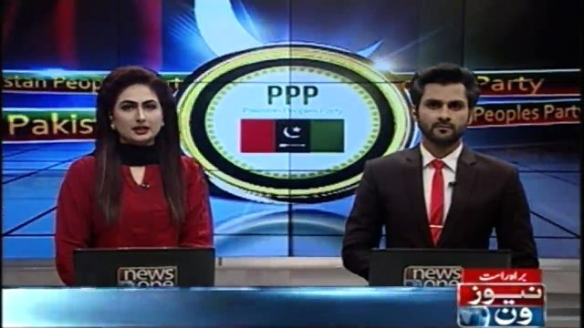 Naveed Qamar was badly scolded by the locals during his election campaign corner meeting