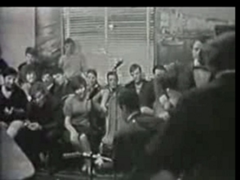 Eddy Mitchell et Les Chaussettes Noires - Eddy sois bon