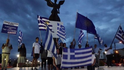 Ο Εθνικός Ύμνος στο άγαλμα της Νίκης στην Δράμα