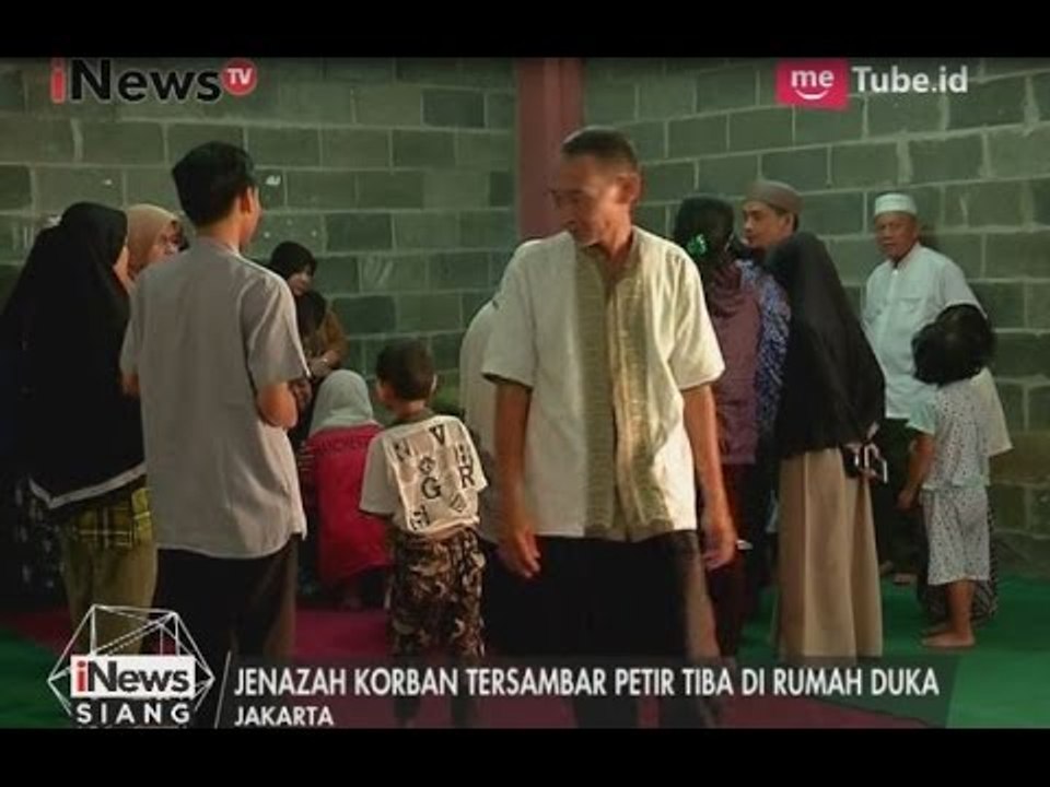 Jenazah Salah Satu Korban Pendaki yang Tersambar Petir Tiba Dirumah Duka - iNews Siang 24/04