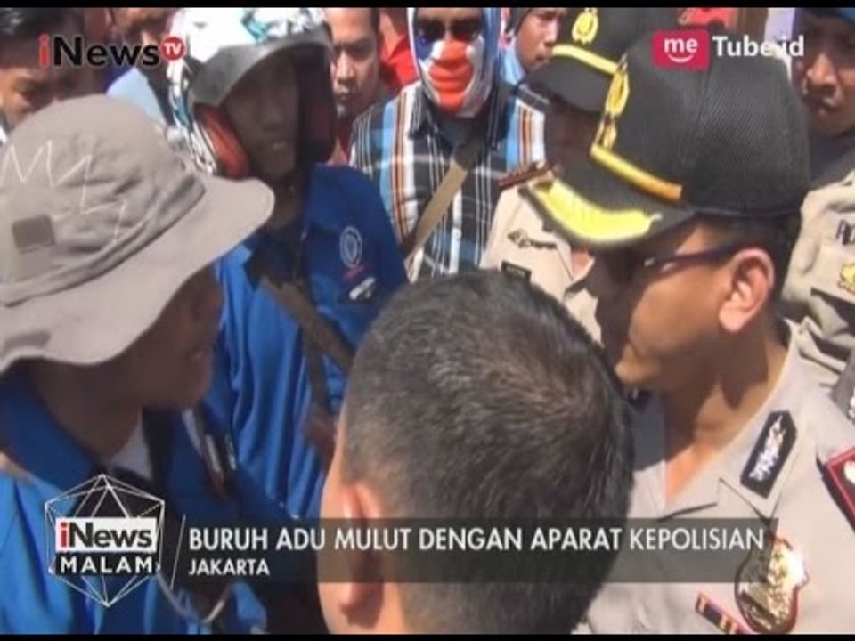 Demo Buruh Diwarnai Ketegangan Saat Polisi Larang Massa Memasuki Pelabuhan - iNews Malam 01/05