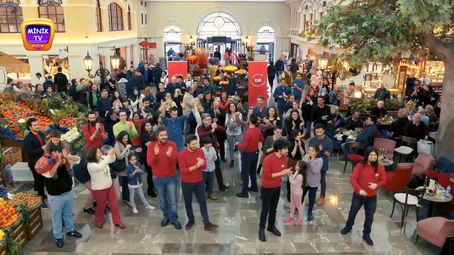 TATLI DOMATESLER Ve AĞLAYAN DOMATES İle Komik Çocuk Videoları