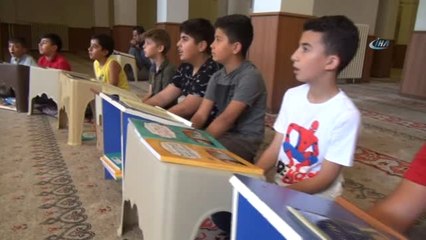 Van'da Camiler Çocuklarla Şenlendi