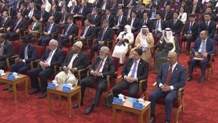 Xi llama a la unidad de Oriente Medio para romper barreras y lograr la paz