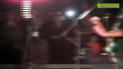 Питат ли ме дей зората, пее Миро