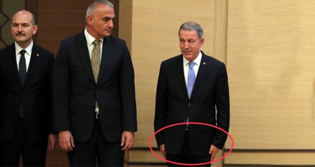Milli Savunma Bakanı Hulusi Akar, İsmi Okununca 'Hazır Ol'a Geçti