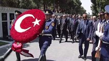 Başkan Erdoğan, Azerbaycan Şehitliğini ziyaret etti - BAKÜ