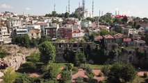 İstanbul 1600 Yıllık Bizans Sarayı'nı Defineciler Delik Deşik Etti 2