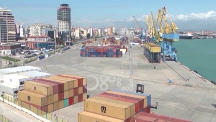 Ora News - U “arratis” nga Durrësi, bllokohet në Kroaci anija e kripës