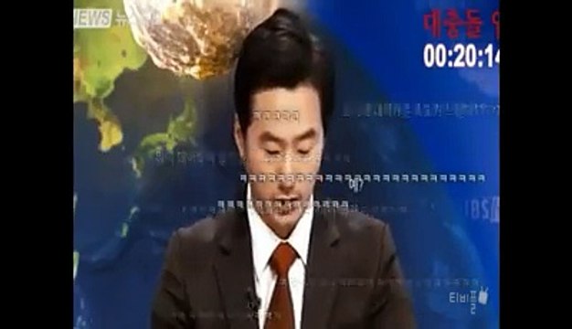 Haberleri sunarken kendinden geçen Koreli spiker