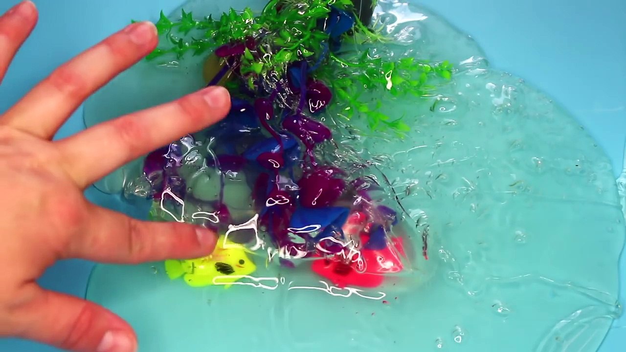 SATISFAISANT   JE DEMOULE MON AQUARIUM DE SLIME !   Reva ytb
