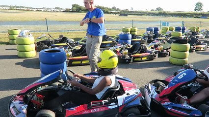 VLOG GO PRO - LES ENFANTS FONT DU KARTING #sakinafamily