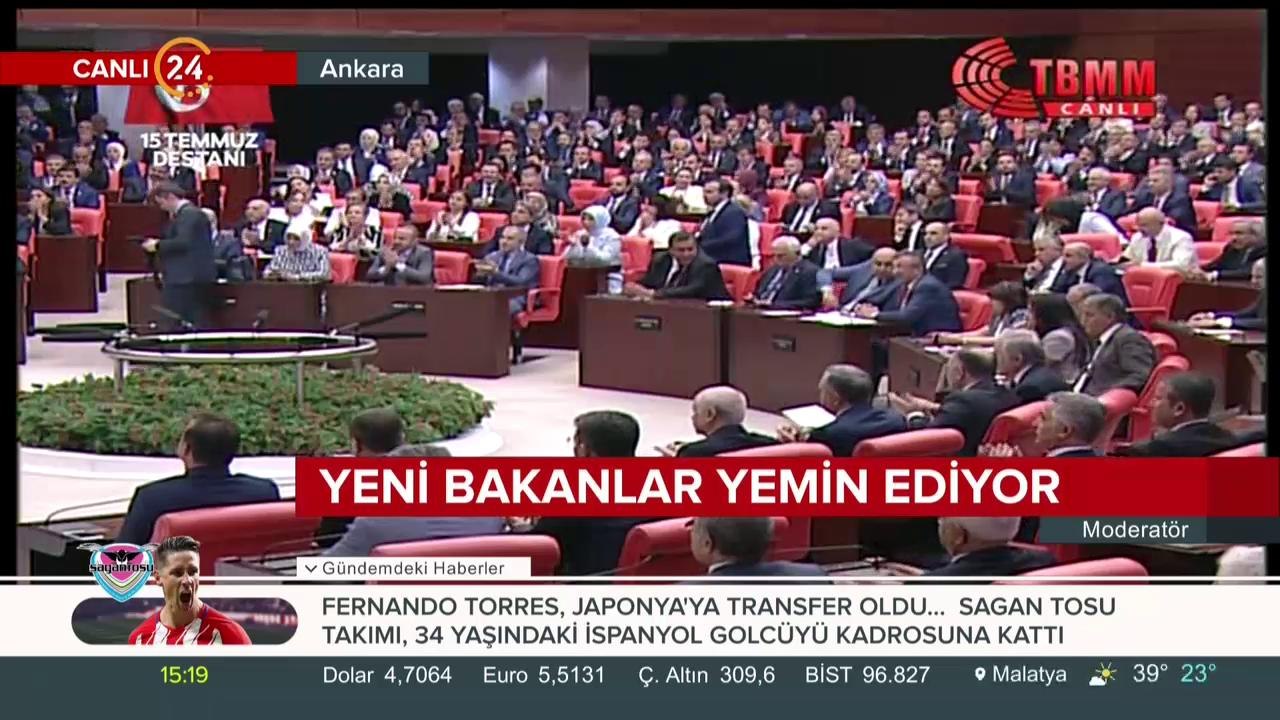 Milli Savunma Bakanı Hulusi Akar, Meclis'te yemin ederek,