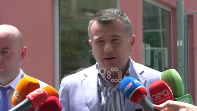 Ora News - 3.4 mln e Toyota Yaris , Balla: Kam dyshime që Basha njeh dy të kërkuarit