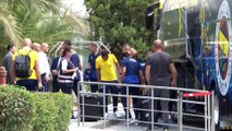 Fenerbahçe, yurt dışı kampı için İsviçre’ye gitti