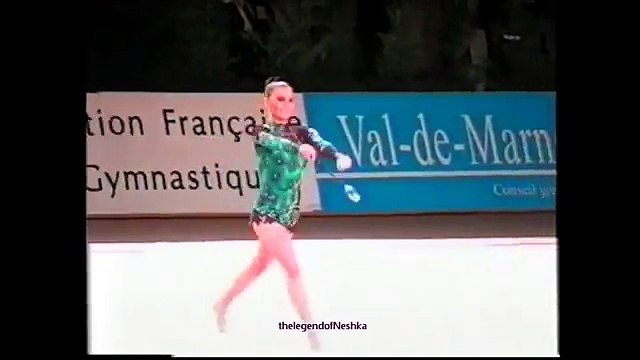 Alina KABAEVA (RUS) clubs - Thiais 2004 AA