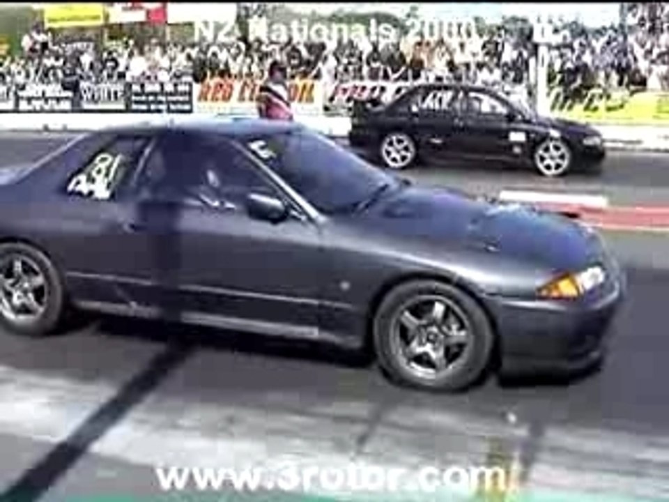 Skyline gtr-32 vs lancer evo VI