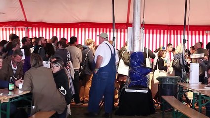 Pierre Koffmann Demonstrates How to Debone a Pig's Trotter