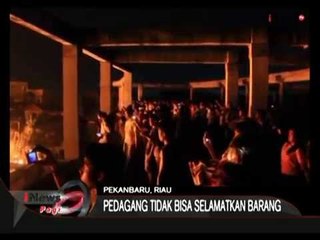 Télécharger la video: 200 Kios Pasar Cikpuan Terbakar, Pedagang Histeris Tak Sempat Selamatkan Dagangan - iNews Pagi 07/07