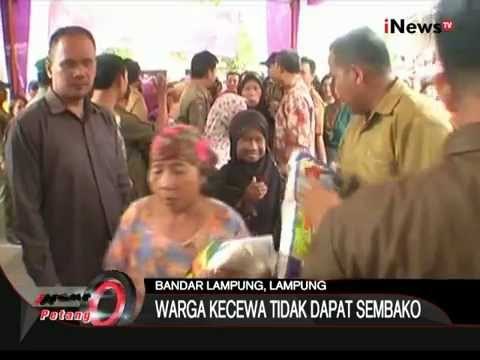 Pembagian Sembako Gratis, Warga Berdesakan Dapatkan Sembako Gratis - iNews Petang 07/07