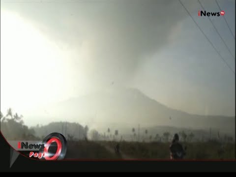 Puncak Gunung Raung Tertutup Debu, Suara gemuruh Terdengan Hingga 400 Meter - iNews Pagi 20/07